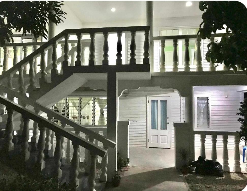 The Lighthouse Studio Appartments Nuku'alofa Exterior photo